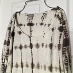 Chico's Women's Green and White 3/4-Sleeve Tie-Dye Cotton Top Photo 0