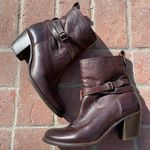 Frye Jackie Rivet Short dark brown leather boots size 7 Photo 1
