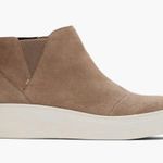 Toms Jamie Boots NWT Photo 3