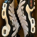 Nike Air Max Plus GS ‘Black Metallic Silver’ Photo 1