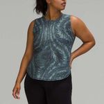 Lululemon 10 High Neck Split Hem Run Tank in Dimensional Icing Blue Multi Photo 1