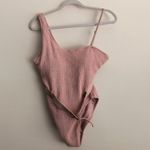 Faerdasi Blush Pink Crinkled One Shoulder One Piece Belted Swimsuit Large Photo 4
