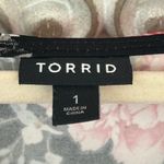 Torrid  black and pink dark floral babydoll stretchy short sleeve top size 1 Photo 2