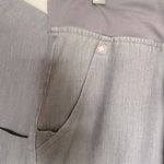 FIGS  Charcoal Gray V-Neck Scrub Set Top XS Jogger S Photo 3