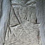 Lululemon  Athletica crop top sz6 Photo 0