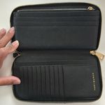 Tory Burch  Black Emerson Zip Passport Continental Wallet EUC Photo 5