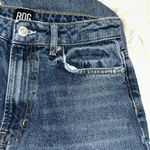 BDG Woman’s  Mom Frayed Hem Jeans Size 25 Photo 7