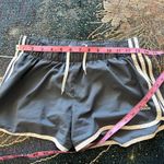 Adidas  Women’s Athletic Running Shorts Grey White Y2K Sports M Stretch Gymwear Photo 10