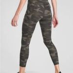 Athleta  Ultimate Stash Pocket Camo 7/8 Tight, Olive SIZE 1X Photo 2