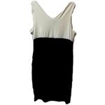 Enfocus Studio En Focus Studio Black & White Sleeveless V-Neck Bodycon Size 12 Dress Photo 2