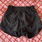 Lululemon Hotty Hot Short High-Rise 4” Photo 0