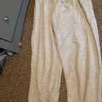Pacific&Co . A white sweatpants Photo 0