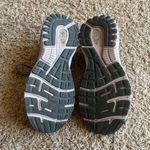Brooks  Women's Gray Adrenaline Athletic Shoes with Minor Wear/Damage Size 9 Photo 2
