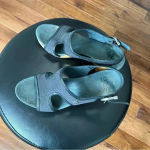 UGG  Lomita Clog Sandals Sz 6 Photo 1
