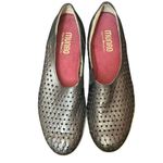 Munro  perforated slip-on sneakers Size 9 women’s Photo 6