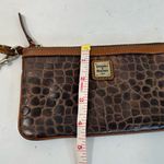 Dooney & Bourke Brown Croc Embossed Leather Large Slim Wristlet Clutch READ Photo 10