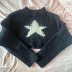 Edikted Star Sweater Cropped Photo 0