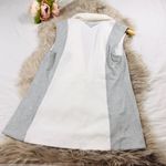 Under Armour NWT White & Grey Vest with Built in Hood-Small Photo 4