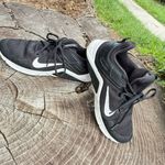 Nike Legend Essential Training Sneakers Photo 3