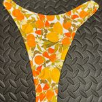 Kulani Kinis  Set Photo 3