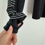 Lululemon Think Fast Hoodie Pullover Womens Size 4 Black White Sweater Stripe Photo 2