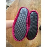 Dearfoams NWOT  Women's Fuzzy Clog Slipper Photo 3