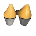 Salvatore Ferragamo Women's Yellow Leather Flats Size 8 AAAA Narrow Slip-On Photo 2