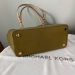 Michael Kors Bedford Tote Bag With Matching Wallet Photo 2