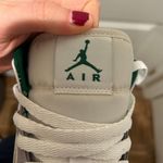 Air Jordan 1 Mid SE Grey Pine Photo 6
