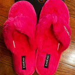 Bobeau bebe NWT FUCHSIA rhinestone logo memory foam fur fuzzy flip flops/slippers 8 Photo 9