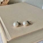 Pink Iridescent Pearl Screwback Earring Vintage “Kittie” Classic Feminine Jewelry Photo 1