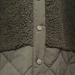J.Jill Black Quilted Sherpa snap front Jacket. Size medium Photo 4