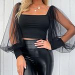 SheIn Black Cropped Top Photo 0