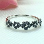 Blooming Five Flower Ring | Size 8 Silver Photo 9