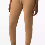 Lululemon  Women's 6 Stretch High-Rise Pants On the Fly‎ Jogger Luxtreme Khaki Photo 0