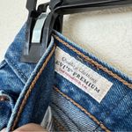 Levi's NWOT  wedgie straight ripped jeans size 31 Photo 3