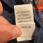 To The Max  like new 100% silk M navy tank top. Photo 4