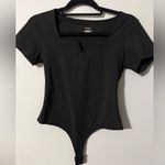 Chunpin Square Neck Notch V Neck Bodysuit Black Photo 1
