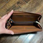 Floral Wristlet Hawaii Hibiscus Flower Embossed Leather Wallet Tropical NWT Photo 4