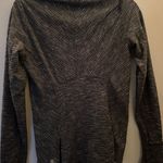 Lululemon Heavy Knit Gray Textured Long Sleeve with thumb holes Photo 4
