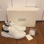 Alexander McQueen  Court Trainer in White/Black Size 39 Photo 0