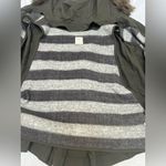 Gap  women's blanket-lined faux fur olive green cape/poncho Photo 5