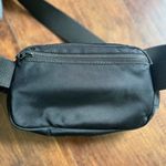 Lululemon  original*** belt bag. Matte black logo Photo 2