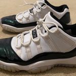 Jordan ’s 11 Low Emerald Green Photo 0