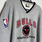 Vintage Oversize Chicago Bulls NBA Pullover Sweatshirt  Photo 0
