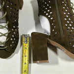 Shoe Republic LA NIB!Shoe -Suede Perforated-Lace UpPeep toe heel booties Size 9 Photo 9