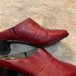 Munro  Red Leather Mule Heels Size 9 Women's‎ Slip On Comfort Shoes Rubber Sole Photo 10