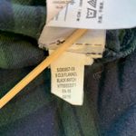 Old Navy  Womens Classic Flannel Shirt Long Sleeve Button Down Plaid Size M Photo 5