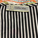 Lizard Thicket Callie Mac  large cropped blouse black crème long sleeve deep v Photo 4