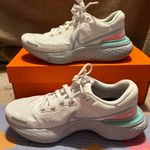 Nike White Hydrogen Blue Zoom Invincible Run FlyKnit Sneakers Photo 4